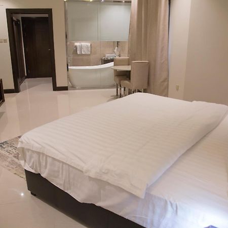 Emerald Residence Янбу Стая снимка