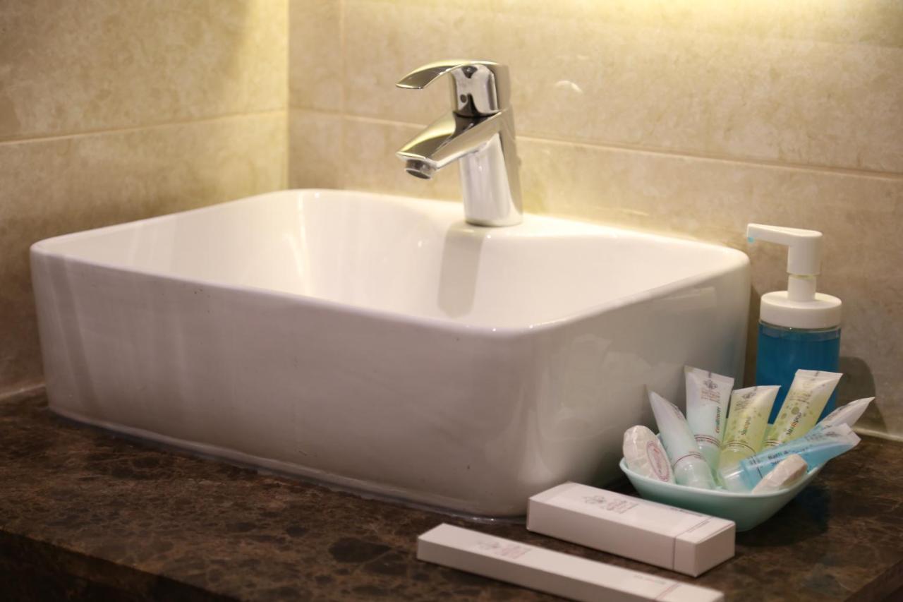 Emerald Residence Янбу Екстериор снимка